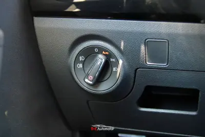 SEAT Ibiza 2017 - 13900 EUR, 74000 km - AUTO.MOTO.pt - 74000km - foto 31 de 37