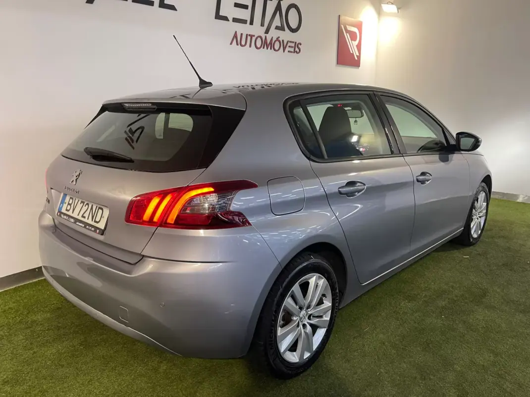 Peugeot 308 2020 - 9750 EUR, 112000 km - 112000km - foto 9 de 30