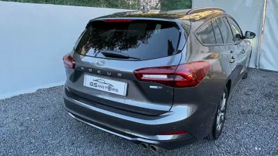 Ford Focus SW 2023 — foto 5 de 12