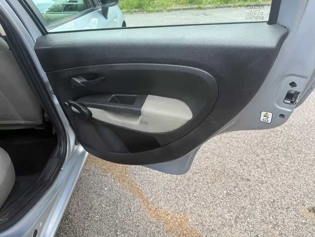 Fiat Grande Punto 2007 - 3990 EUR, 138000 km - AUTO.MOTO.pt - 138000km - foto 16 de 22