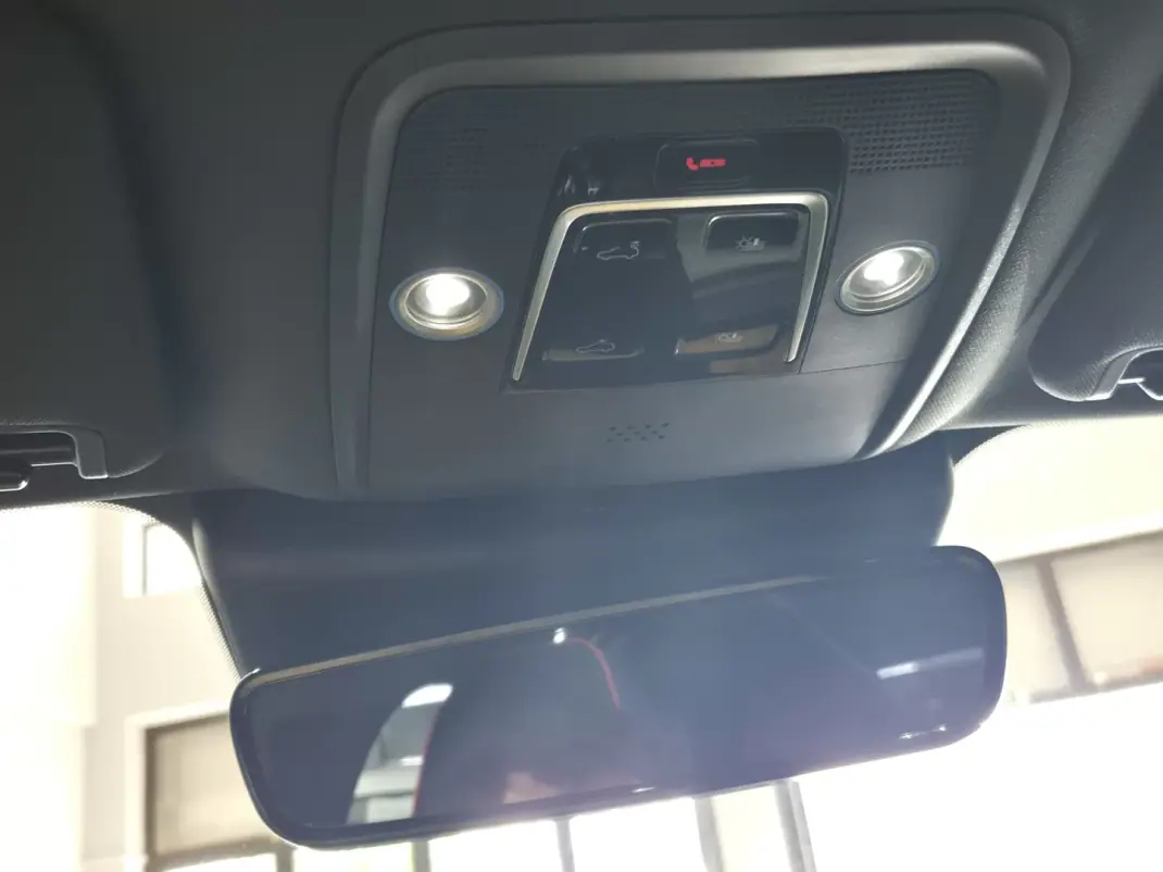 BYD Atto 3 2022 - 27500 EUR, 67500 km - AUTO.MOTO.pt - 67500km - foto 10 de 39