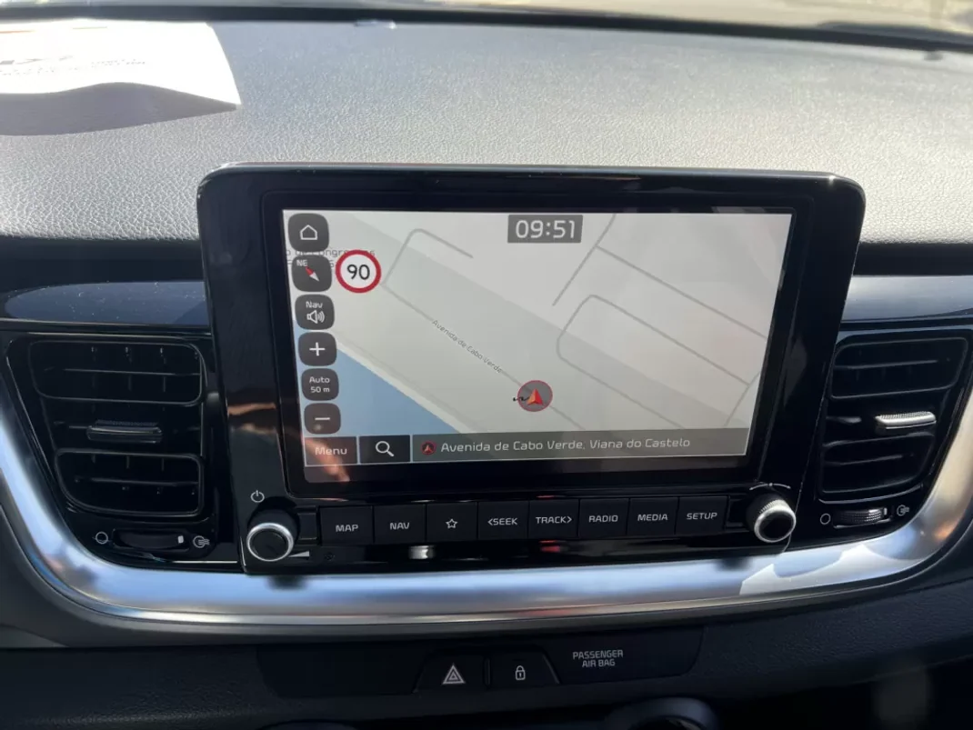 Kia Stonic 2025 - 21500 EUR, 100 km - AUTO.MOTO.pt - 100km - foto 19 de 23