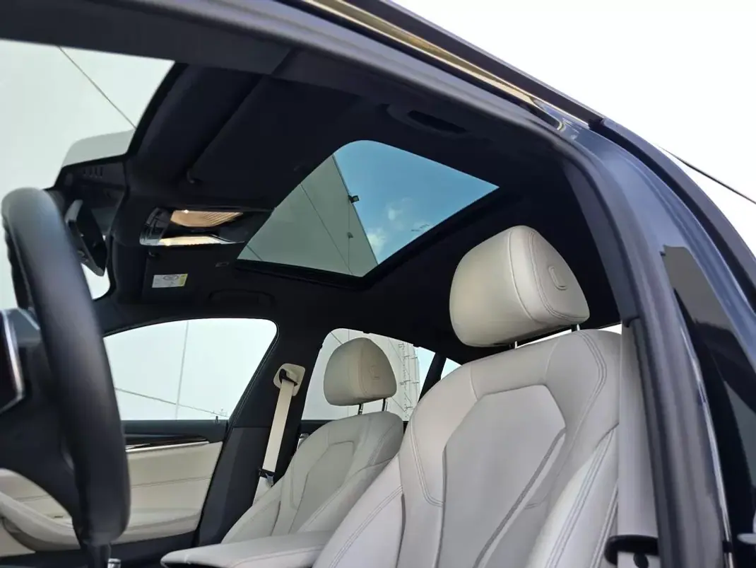 BMW 520 2019 - 30990 EUR, 98500 km - AUTO.MOTO.pt - 98500km - foto 37 de 44