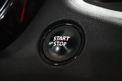 Renault Espace 2017 - 17900 EUR, 171000 km - AUTO.MOTO.pt - 171000km - foto 16 de 31