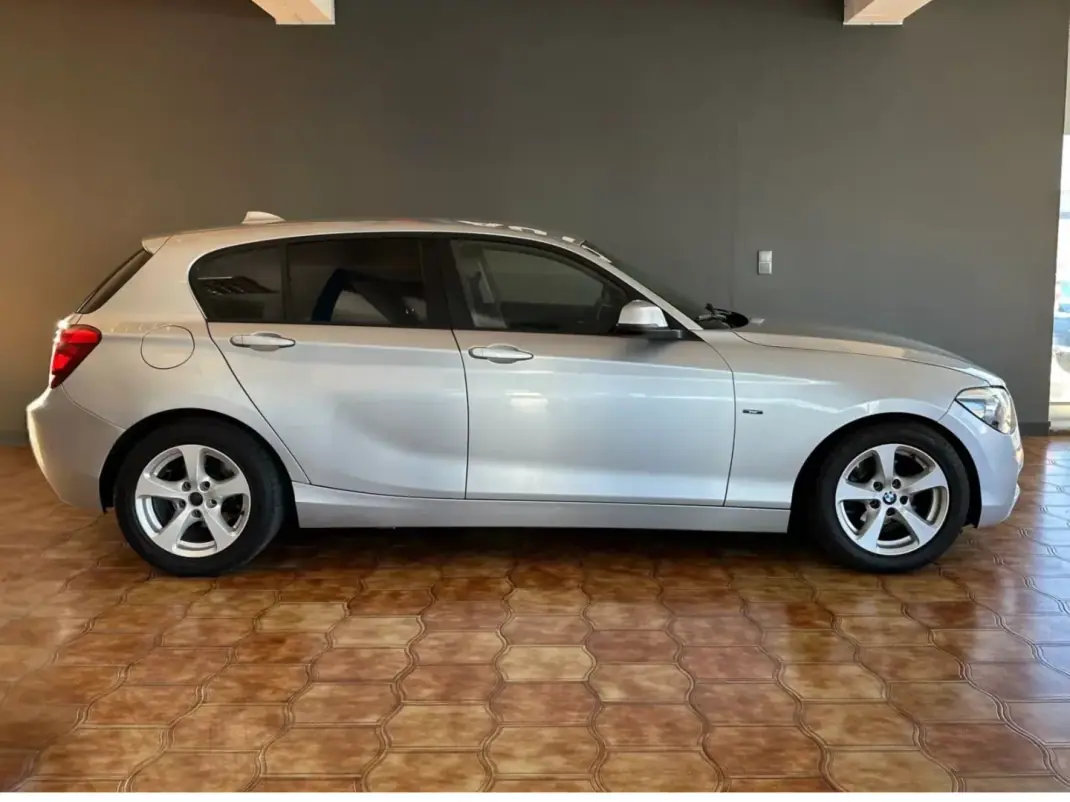 BMW 116 2012 - 13900 EUR, 223396 km - AUTO.MOTO.pt - 223396km - foto 4 de 25