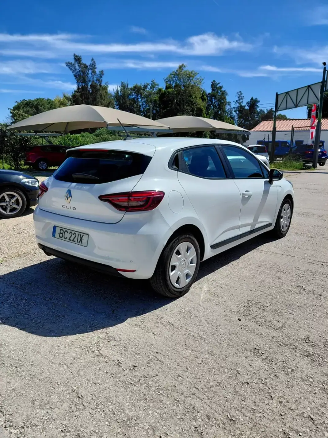 Renault Clio 2023 - 15900 EUR, 46000 km - AUTO.MOTO.pt - 46000km - foto 11 de 11
