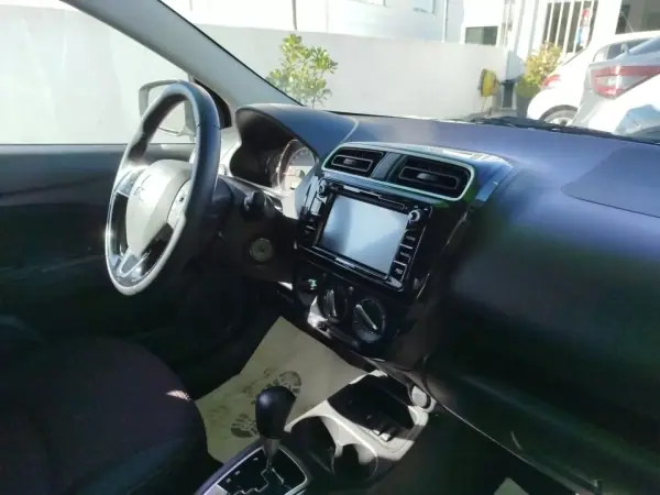 Mitsubishi Space Star 2021 - 15900 EUR, 25280 km - AUTO.MOTO.pt - 25280km - foto 6 de 11