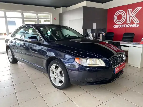 Volvo S80 2007 - 7500 EUR, 369251 km - AUTO.MOTO.pt - 369251km - foto 2 de 33