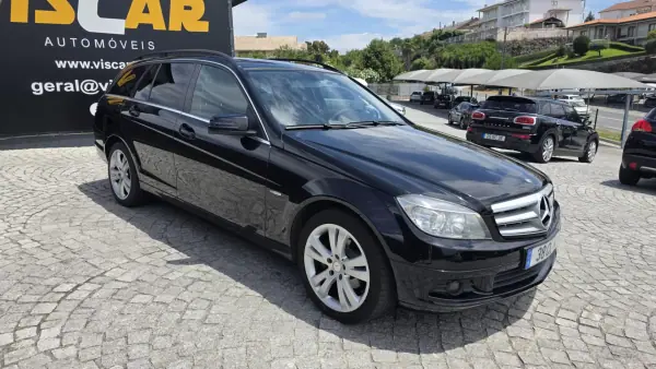 Mercedes-Benz C 200 2011 - 13890 EUR, 240000 km - AUTO.MOTO.pt - 240000km - foto 8 de 19