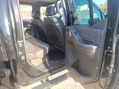 Nissan Navara 2012 - 18500 EUR, 161513 km - 161513km - foto 11 de 38