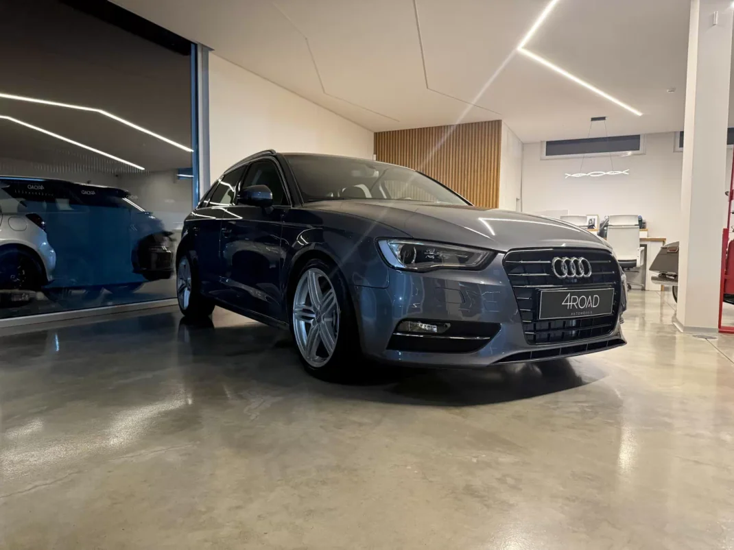 Audi A3 Sportback 2016 - 16000 EUR, 158000 km - AUTO.MOTO.pt - 158000km - foto 10 de 94