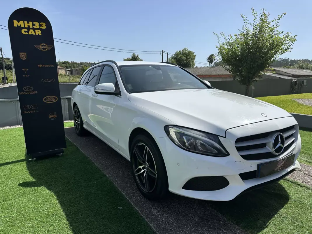 Mercedes-Benz C 180 2015 - 12900 EUR, 280000 km - AUTO.MOTO.pt - 280000km - foto 1 de 69