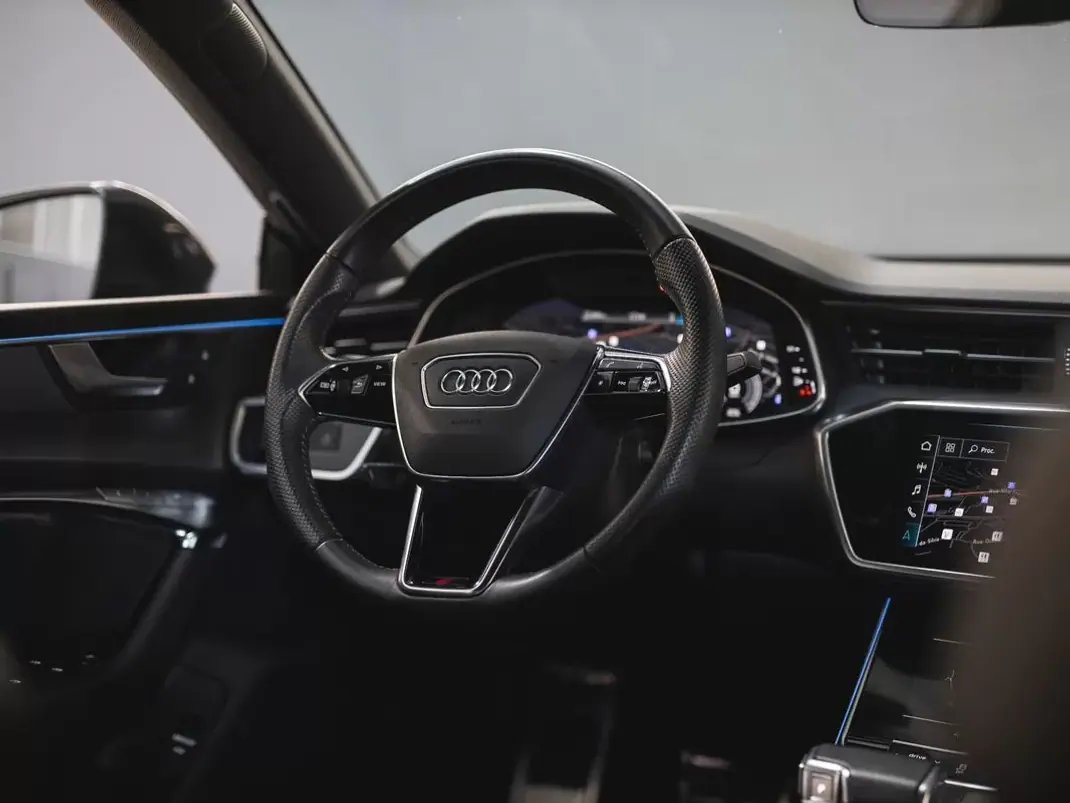 Audi A7 2019 - 43990 EUR, 63000 km - 63000km - foto 17 de 28