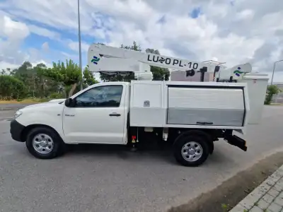 Toyota Hilux 4x4 2009 - 33500 EUR, 160000 km - AUTO.MOTO.pt - 160000km - foto 9 de 11