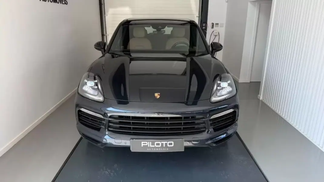 Porsche Cayenne 2019 - 59990 EUR, 87906 km - 87906km - foto 23 de 33