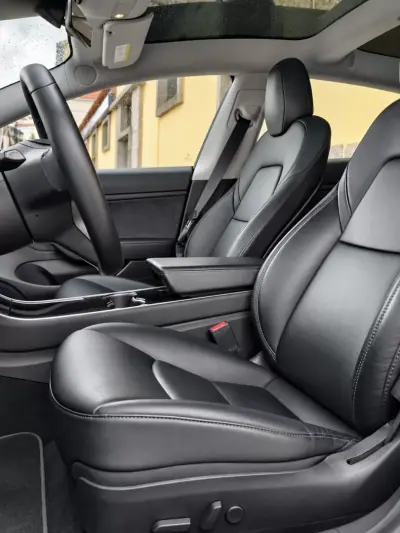 Tesla Model 3 2020 — foto 5 de 17