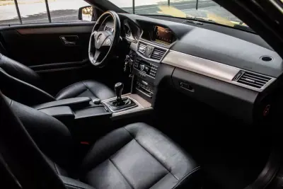 Mercedes-Benz E 250 2010 - 12990 EUR, 273813 km - 273813km - foto 21 de 36