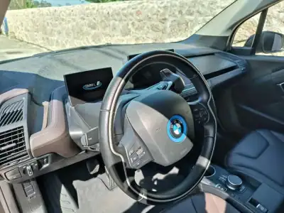 BMW i3 2019 - 24500 EUR, 75900 km - AUTO.MOTO.pt - 75900km - foto 13 de 16