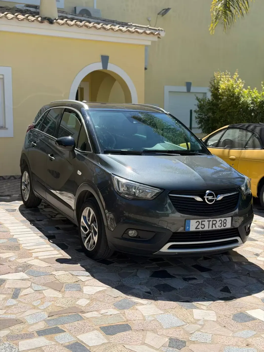 Opel Crossland X 2017 - 11900 EUR, 88005 km - AUTO.MOTO.pt - 88005km - foto 1 de 9