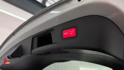 Mercedes-Benz GLA 250 2017 - 26990 EUR, 119434 km - AUTO.MOTO.pt - 119434km - foto 27 de 33