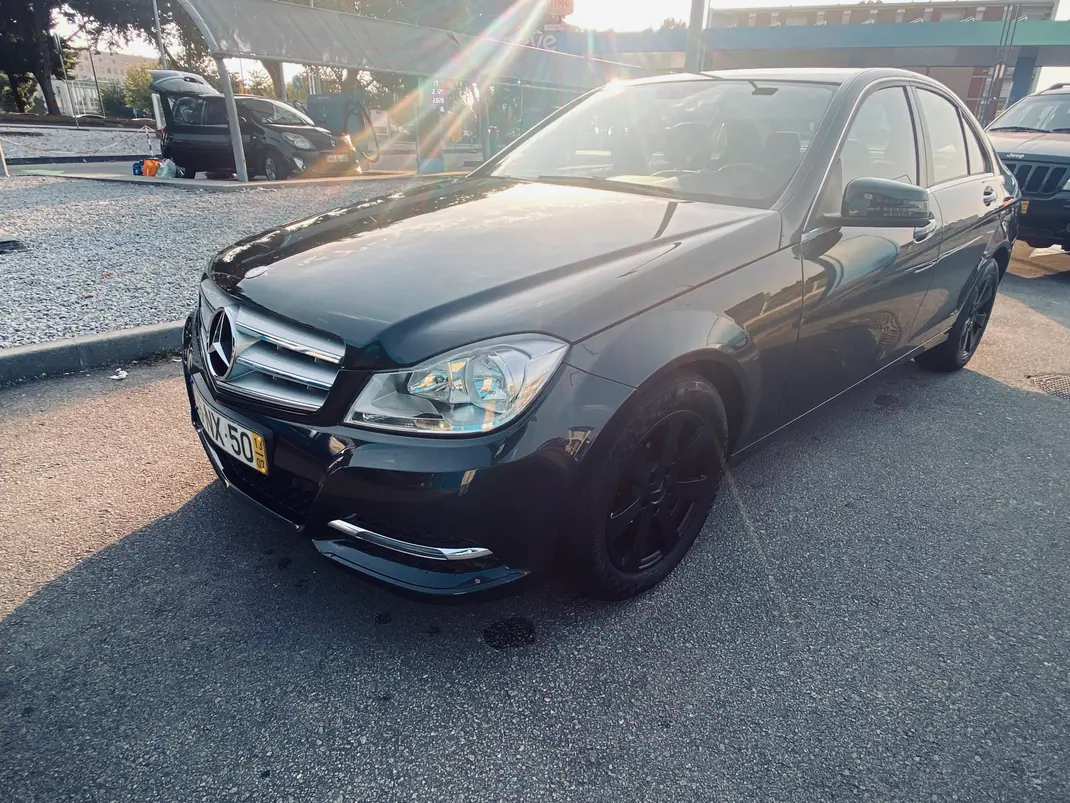 Mercedes-Benz C 180 2013 - 14500 EUR, 164000 km - 164000km - foto 15 de 15