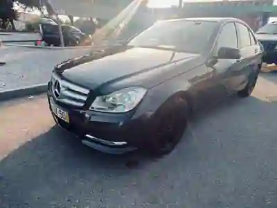 Mercedes-Benz C 180 2013 - 15000 EUR, 164000 km - 164000km - foto 15 de 15