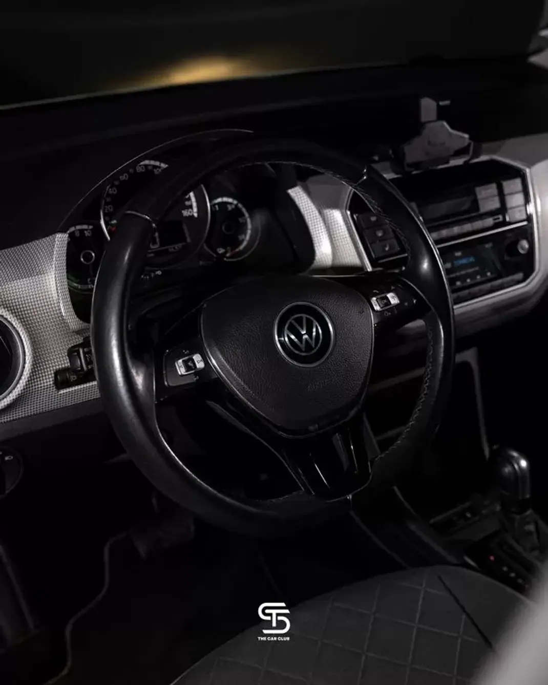 Volkswagen e-Up! 2021 - 14450 EUR, 78000 km - AUTO.MOTO.pt - 78000km - foto 7 de 24