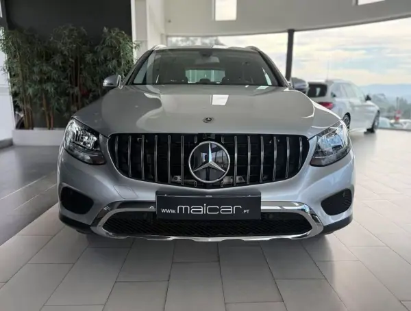 Mercedes-Benz GLC 250 2017 - 31990 EUR, 126652 km - AUTO.MOTO.pt - 126652km - foto 2 de 24