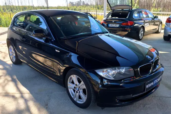 BMW 118 2012 - 11990 EUR, 209580 km - AUTO.MOTO.pt - 209580km - foto 3 de 20