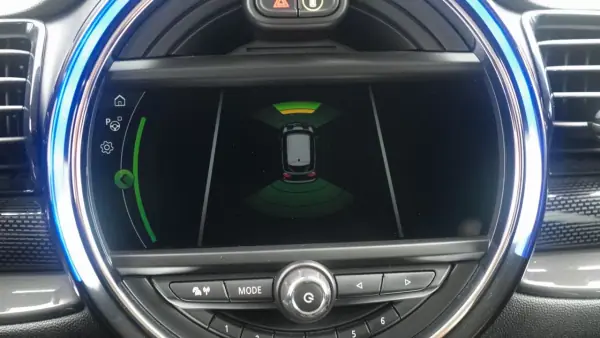MINI Clubman 2018 - 24999 EUR, 131000 km - AUTO.MOTO.pt - 131000km - foto 12 de 37