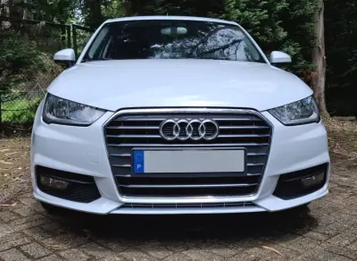 Audi A1 Sportback 2018 - 16950 EUR, 150000 km - AUTO.MOTO.pt - 150000km - foto 3 de 14