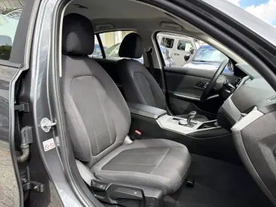 BMW 330e 2019 - 18500 EUR, 206000 km - 206000km - foto 8 de 16