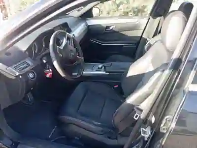 Mercedes-Benz E 300 2013 - 14500 EUR, 193000 km - 193000km - foto 4 de 6