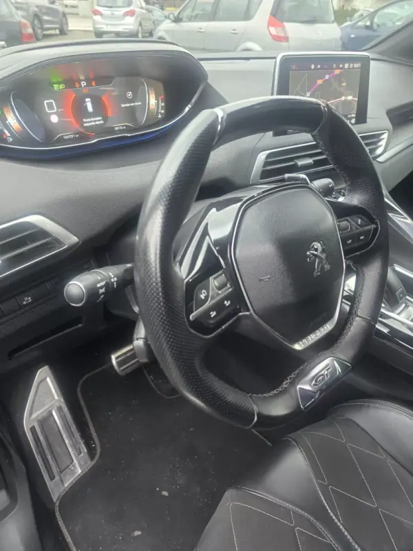 Peugeot 3008 2018 - 19950 EUR, 162300 km - AUTO.MOTO.pt - 162300km - foto 15 de 29