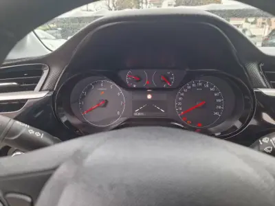 Opel Corsa 2022 - 13999 EUR, 51566 km - AUTO.MOTO.pt - 51566km - foto 18 de 30
