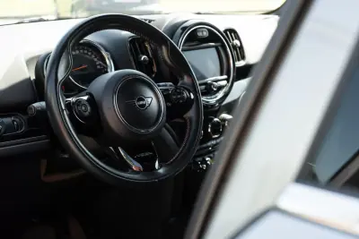 MINI Countryman 2019 - 20500 EUR, 162230 km - AUTO.MOTO.pt - 162230km - foto 12 de 24