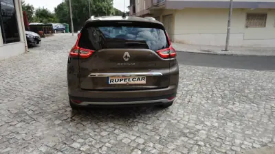 Renault Grand Scénic 2018 - 15500 EUR, 500000 km - 500000km - foto 5 de 33