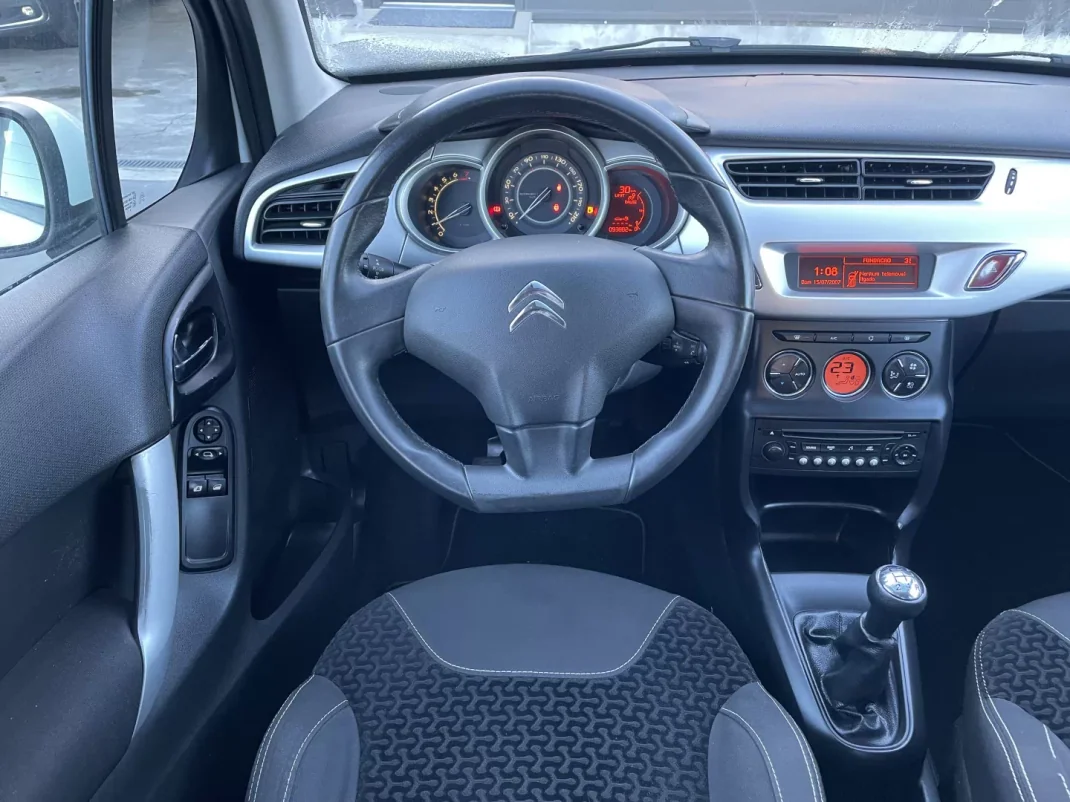 Citroën C3 2010 - 6100 EUR, 93681 km - AUTO.MOTO.pt - 93681km - foto 14 de 24