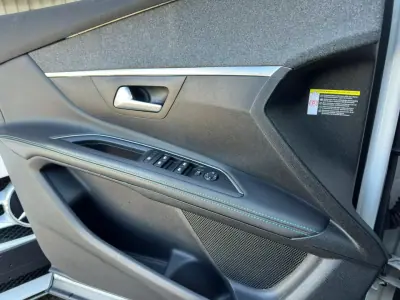 Peugeot 5008 2021 - 25900 EUR, 124114 km - AUTO.MOTO.pt - 124114km - foto 25 de 30