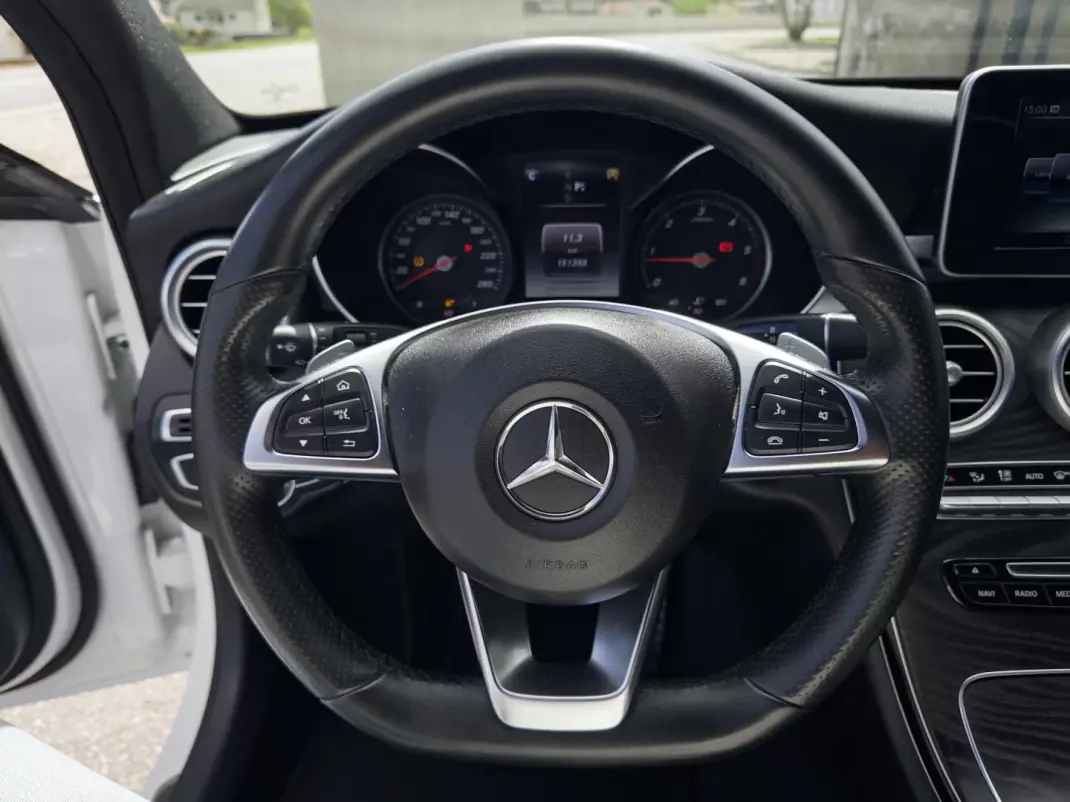 Mercedes-Benz C 200 2016 - 22990 EUR, 151000 km - AUTO.MOTO.pt - 151000km - foto 16 de 40