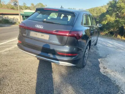 Audi e-tron 2020 — foto 6 de 10