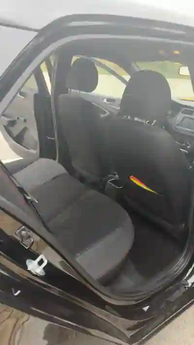 Hyundai i20 2018 - 10550 EUR, 99 km - AUTO.MOTO.pt - 99km - foto 11 de 15