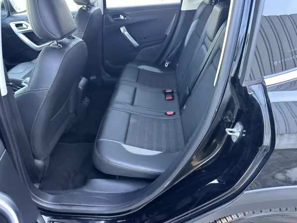 Peugeot 2008 2019 - 13990 EUR, 148000 km - AUTO.MOTO.pt - 148000km - foto 12 de 19