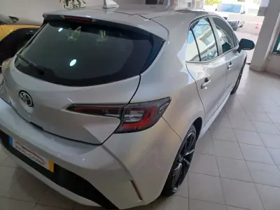 Toyota Corolla 2019 - 18390 EUR, 81211 km - AUTO.MOTO.pt - 81211km - foto 7 de 33