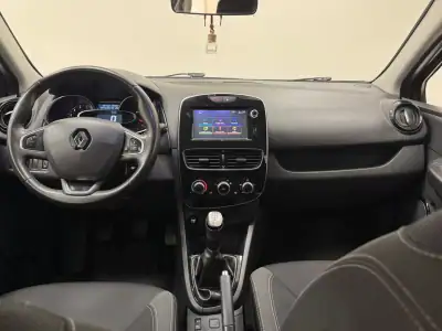 Renault Clio 2017 - 11890 EUR, 109000 km - AUTO.MOTO.pt - 109000km - foto 14 de 17