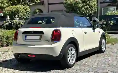 MINI Cooper 2018 - 18500 EUR, 48000 km - AUTO.MOTO.pt - 48000km - foto 5 de 28
