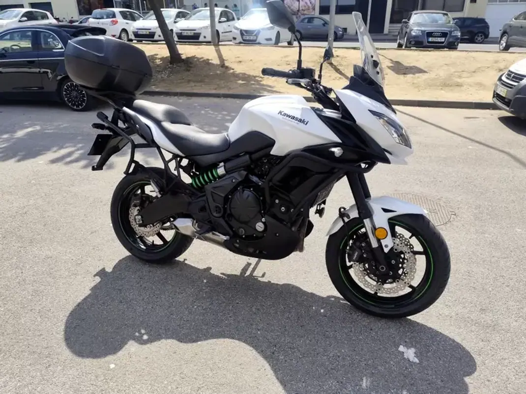 Kawasaki Versys 2019 - 5980 EUR, 70000 km - AUTO.MOTO.pt - 70000km - foto 8 de 24