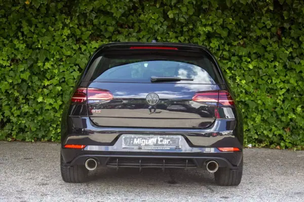 Volkswagen Golf 2019 - 24500 EUR, 114000 km - AUTO.MOTO.pt - 114000km - foto 9 de 17
