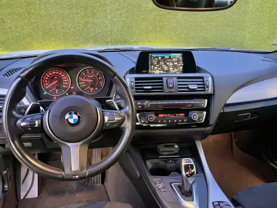 BMW M235i 2016 - 34500 EUR, 130000 km - AUTO.MOTO.pt - 130000km - foto 18 de 24