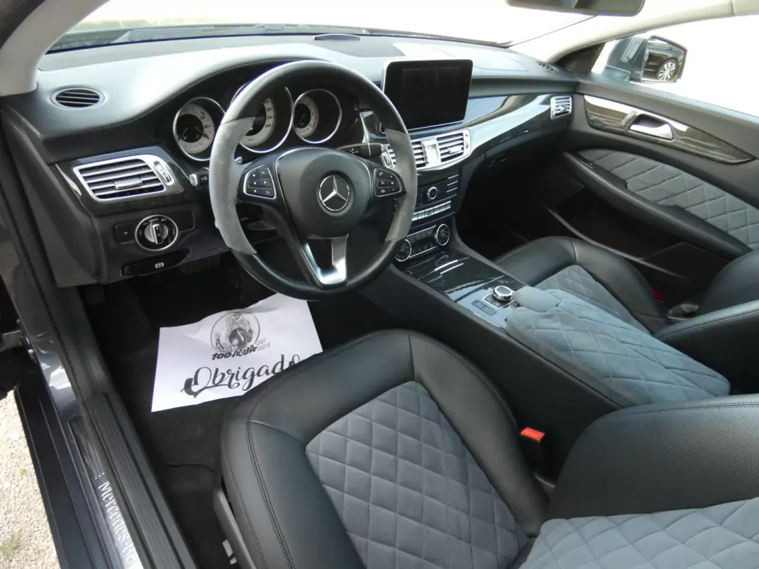 Mercedes-Benz CLS 250 2015 - 22500 EUR, 278000 km - AUTO.MOTO.pt - 278000km - foto 26 de 42